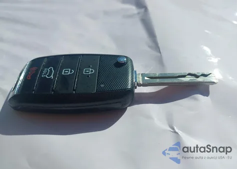 2018 Kia Sportage Lx z USA, uszkodzony, nr VIN KNDPM3AC6J7463895